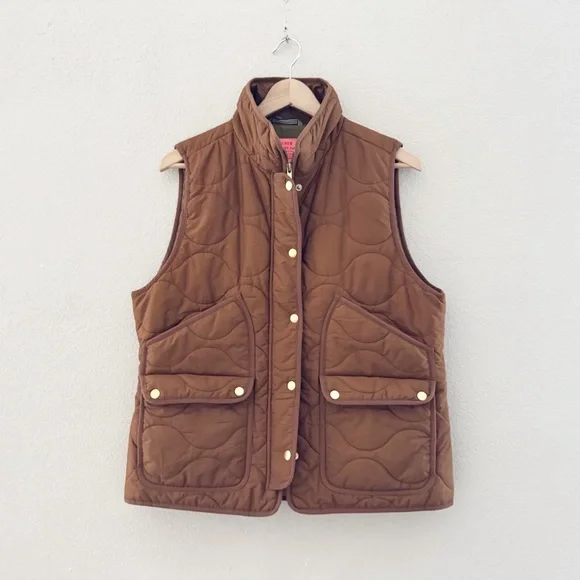 J. Crew Quilted Excursion Vest Large Camel Brown Puff Classic Preppy Equestrian - Picture 3 of 12